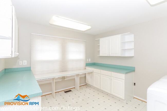 Building Photo - 861 Boatswain Way