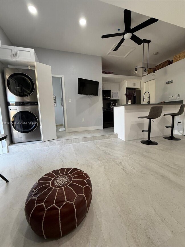 Building Photo - 15241 SW 161 Terrace