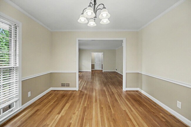 Building Photo - 4725 Kitty Hawk Dr