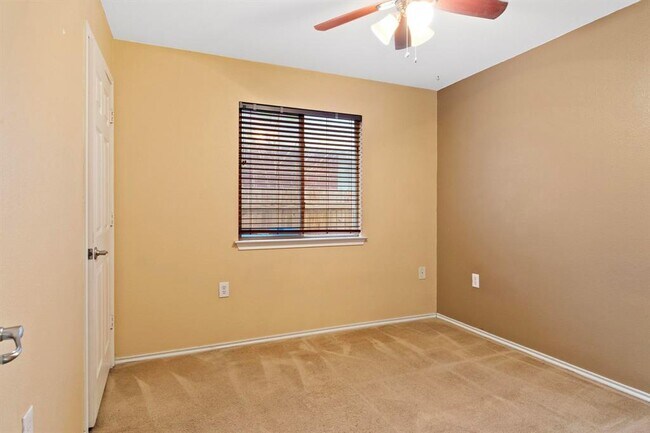 Building Photo - 7608 Cayenne Ln