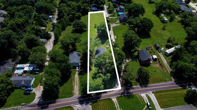 Building Photo - 25 Poplar Hill Dr