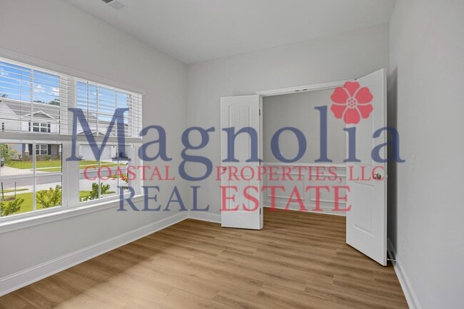 Building Photo - Spacious 4 Bedroom Home with Bonus Room in The Palms at New Hampstead!