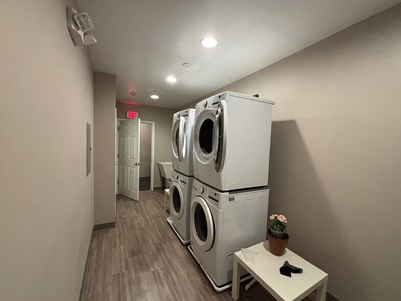 Building Photo - 57 E Butler Ave