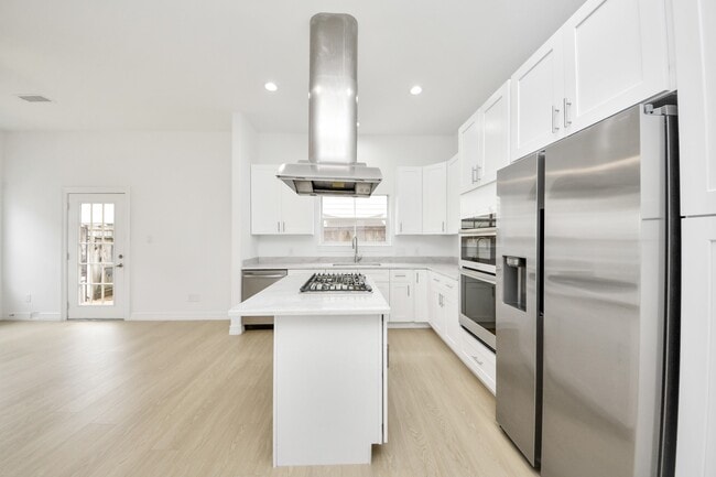 Building Photo - 917 McKinney Park Ln