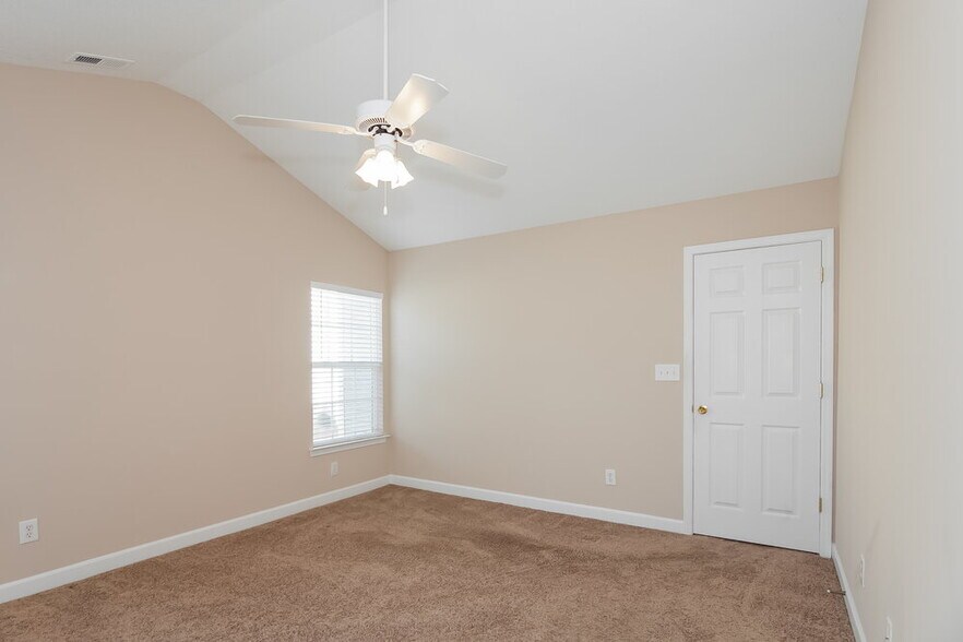 Building Photo - 5020 Wheat Dr SW