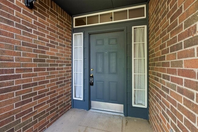 Building Photo - 1708 Creekside Ct