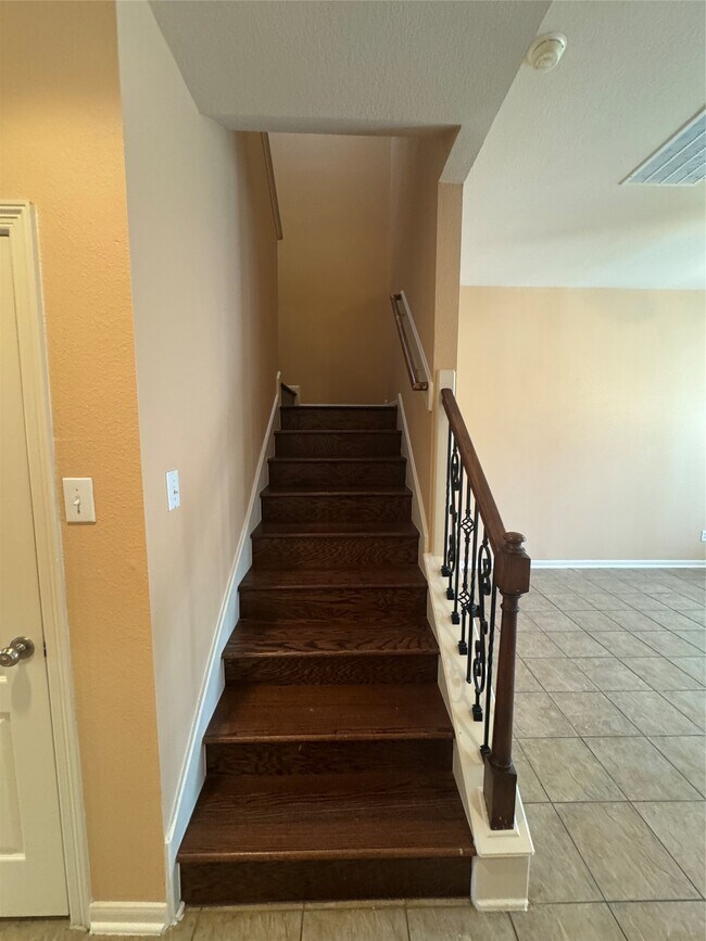 Building Photo - 506 Cypress Vista