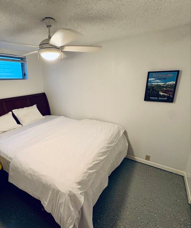 Building Photo - 3258 W Main St