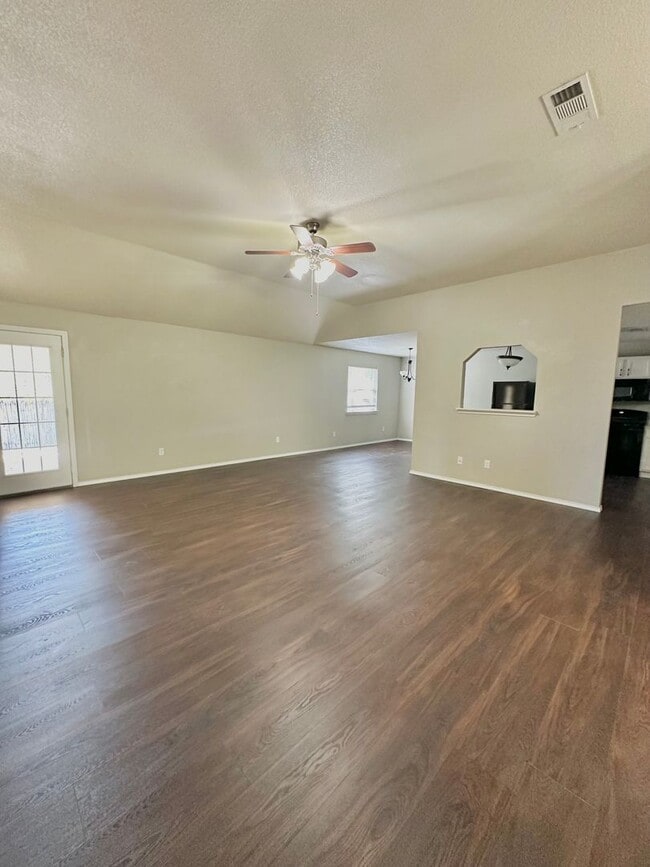 Building Photo - 2315 Windy Cir