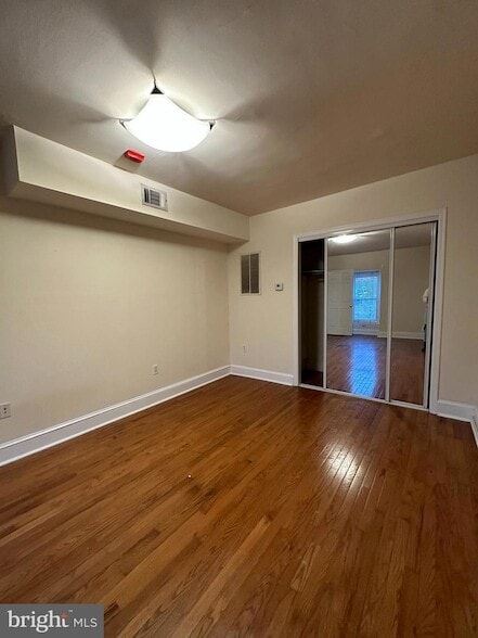 Building Photo - 3900 Terrace St