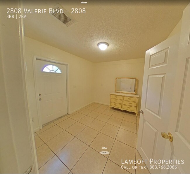 Building Photo - 2808 Valerie Blvd