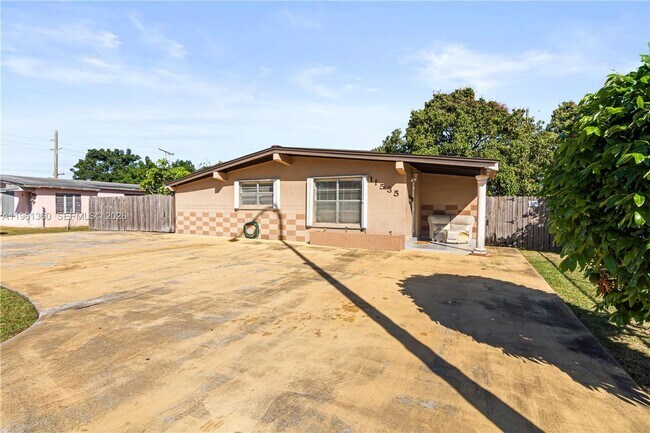 Building Photo - 11535 Lincoln Blvd