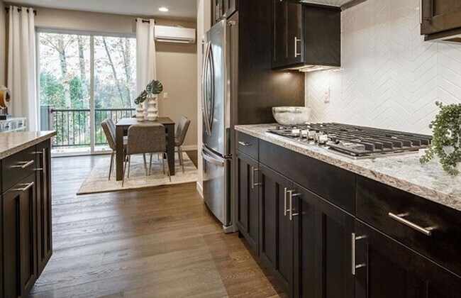 Building Photo - Modern Air Conditioned 3 bedroom in Bothell