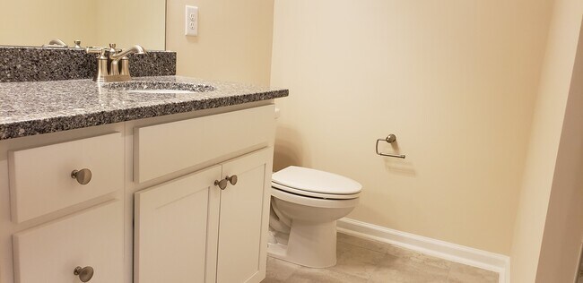 Building Photo - 157 Woodford Reserve Ct