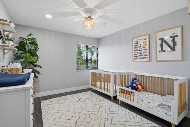 Building Photo - 7136 SW 105th Ct