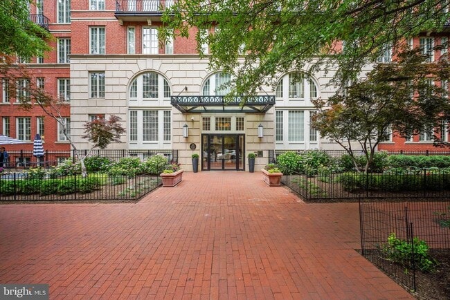 Building Photo - 1441 Rhode Island Ave NW