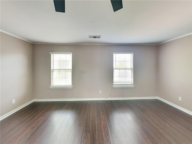 Building Photo - 264 Grandview Cir