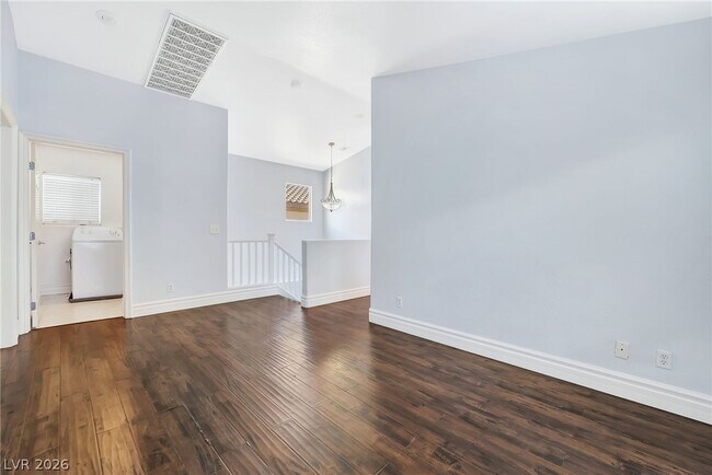 Building Photo - 367 Dogleg Dr