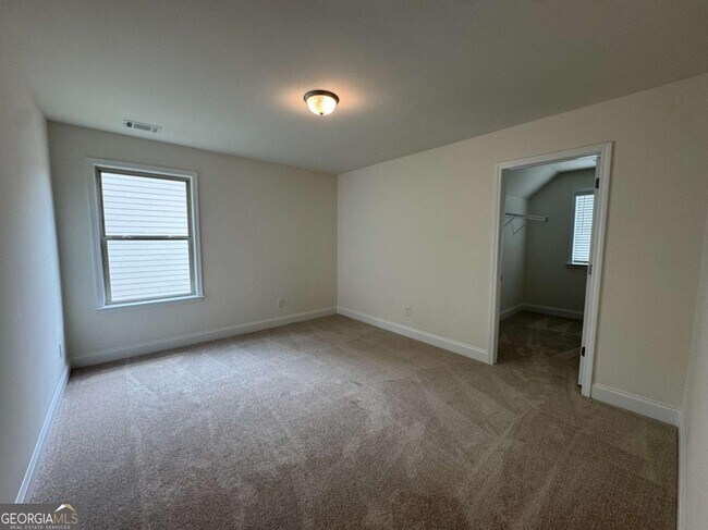 Building Photo - 3677 Lockaby Way