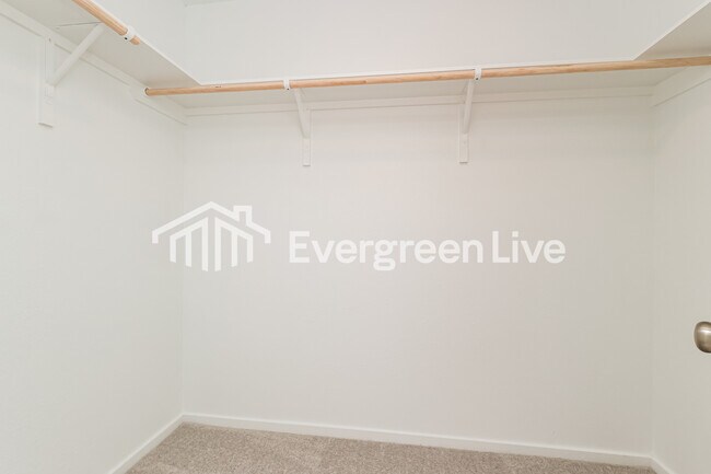 Building Photo - 11740 Lazy Oak Crk Dr