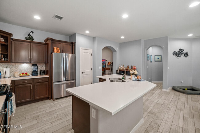 Building Photo - 14709 Tierra Garcia Dr