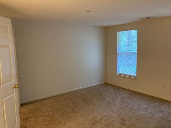 Building Photo - Beautiful 2 bedroom 2 bathroom First Floor Condo in Bel Air