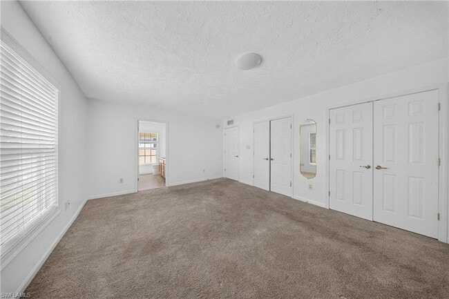 Building Photo - 250 Leawood Cir