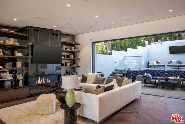 Building Photo - 3616 Cadman Dr