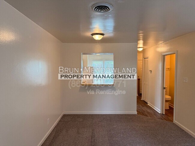 Building Photo - 9116 Parktop Ln NW