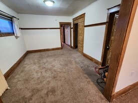 Building Photo - 2217 John Ave