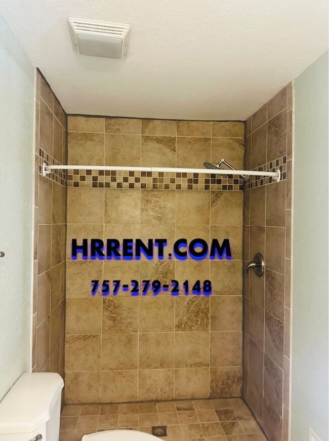 Building Photo - Beautiful Virginia Beach Single Family Home located in the Mears Corner area of Virginia Beach!