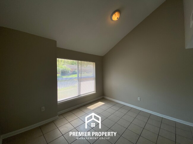 Building Photo - 4196 Crain Rd