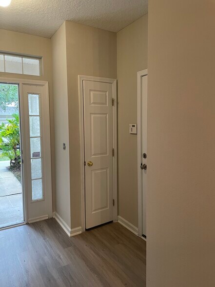 Building Photo - 5260 Collins Rd