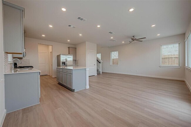Building Photo - 17110 Pentland Hls Wy