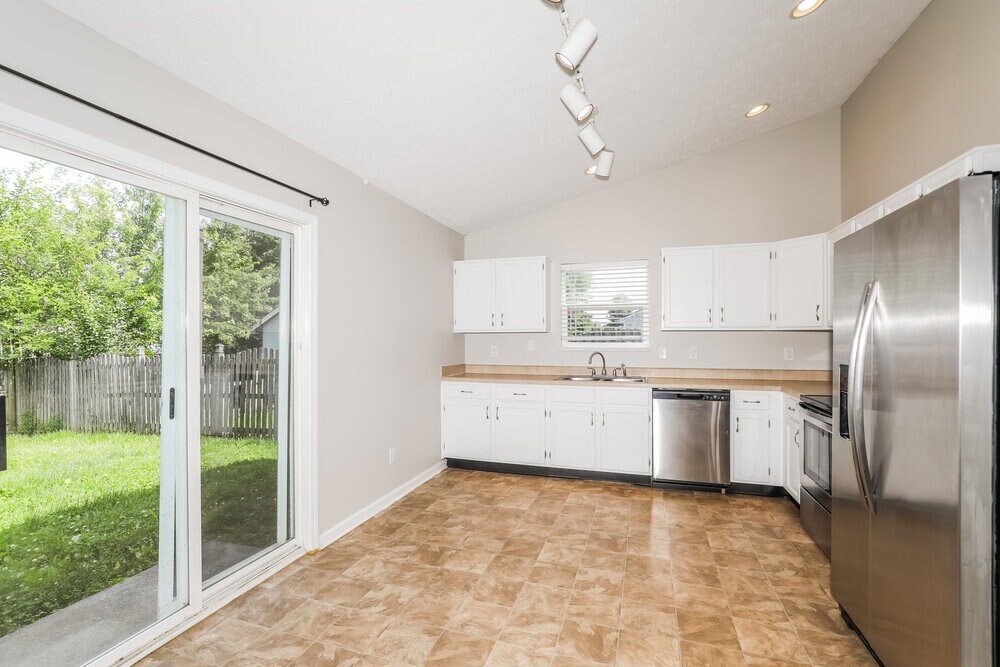 Building Photo - 5309 Waterton Lakes Dr