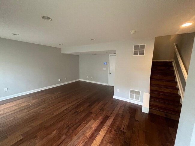 Building Photo - 5932 Winberry Creek Dr