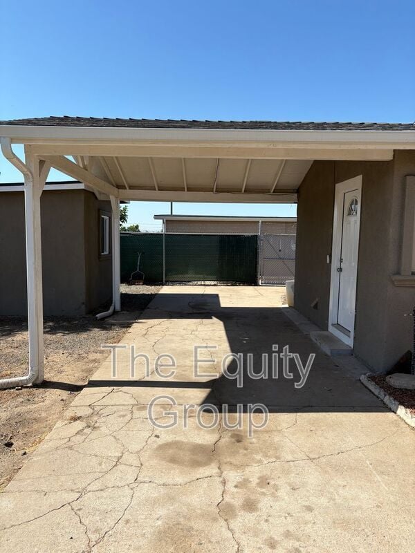 Building Photo - 13405 Ave 432