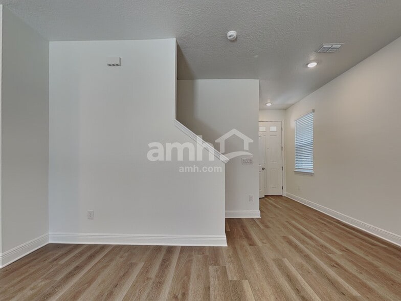 Building Photo - 6689 Atlantic Bch Ave