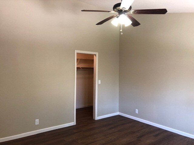 Building Photo - 2158 Robailey Dr