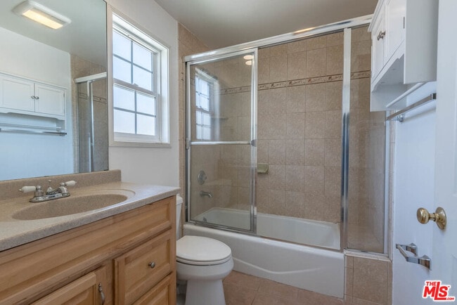 Building Photo - 5112 Auckland Ave