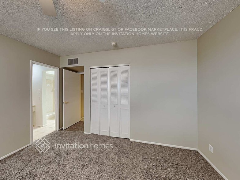 Building Photo - 8831 N 37th Dr