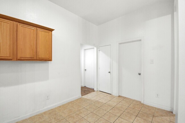 Building Photo - 111 Thunder Basin Dr
