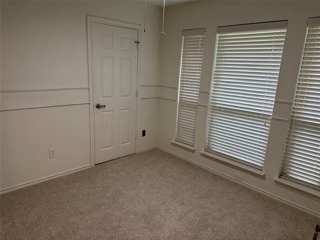Building Photo - 730 Blue Oak Dr