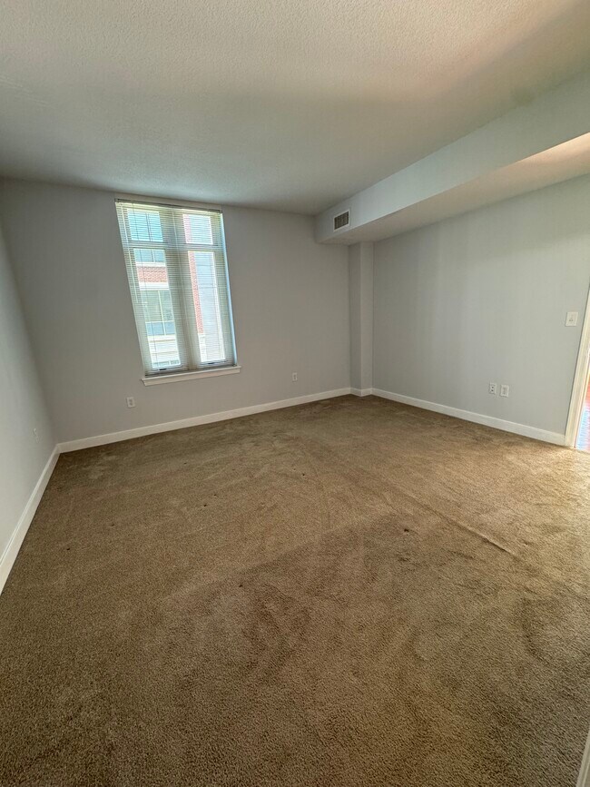 Building Photo - 155 Potomac Passage