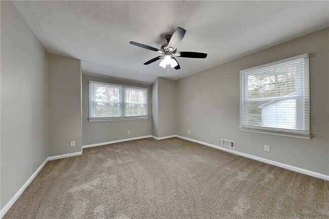 Building Photo - 2779 Lanier Dr