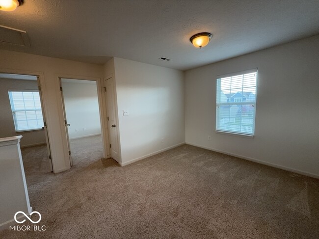 Building Photo - 5860 Crowley Pkwy