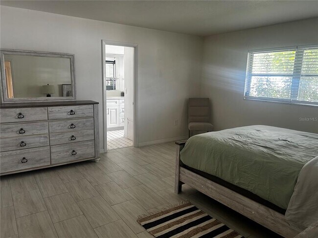 Building Photo - 3702 Meyer Pl