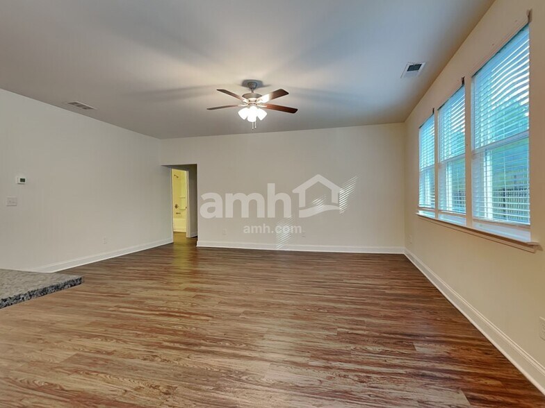 Building Photo - 1120 Ashlyn Ct
