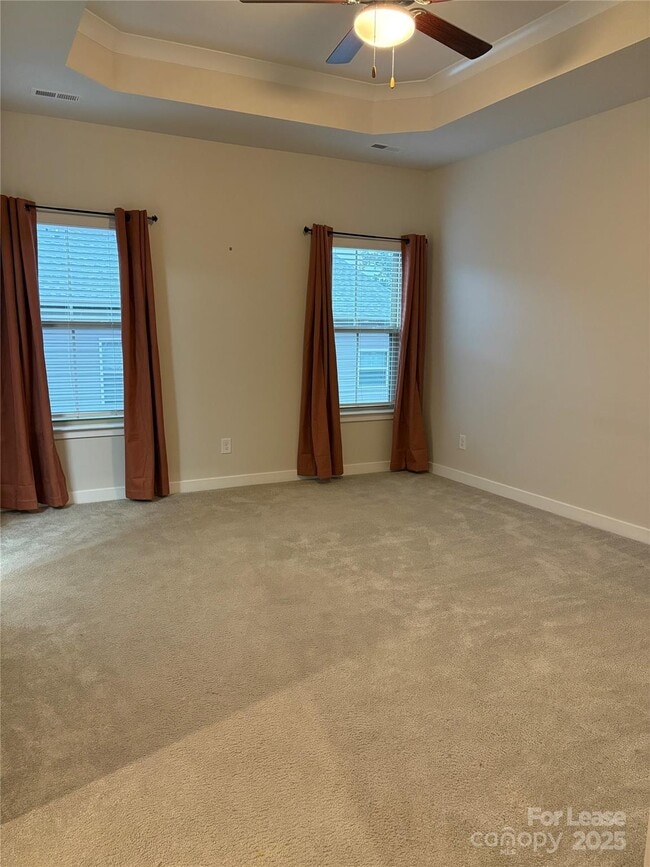 Building Photo - 1708 Town Oak Ln