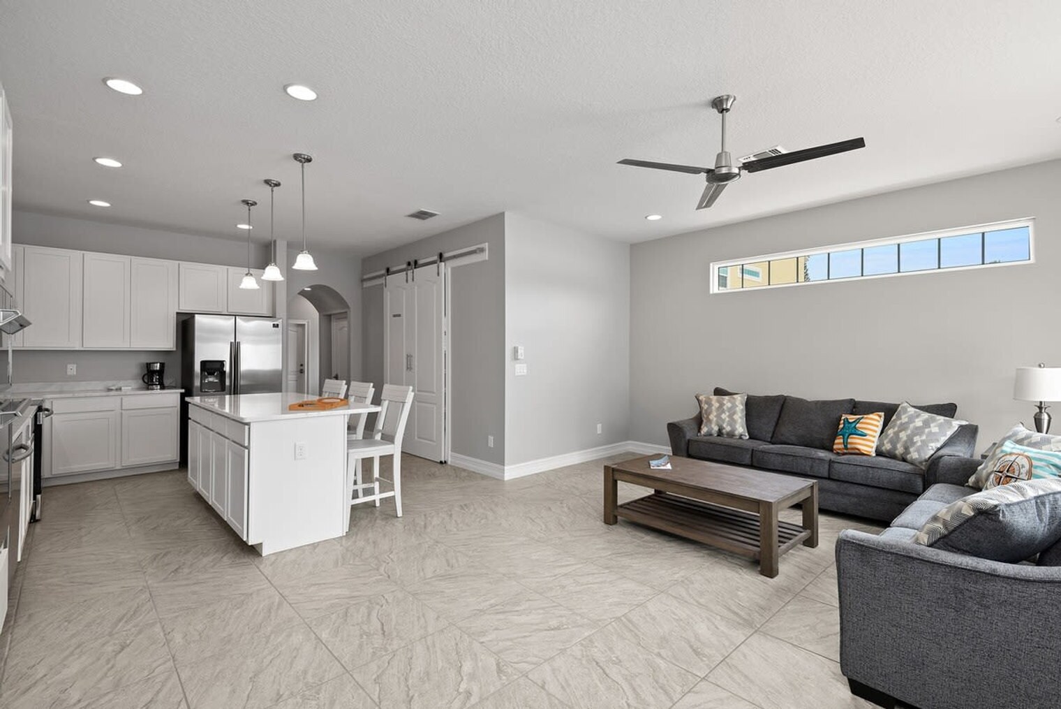 Building Photo - 132 Mediterranean Way